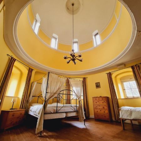 Le Petit Chateau De Blier Villa Érezée Екстериор снимка