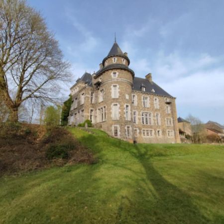 Le Petit Chateau De Blier Villa Érezée Екстериор снимка