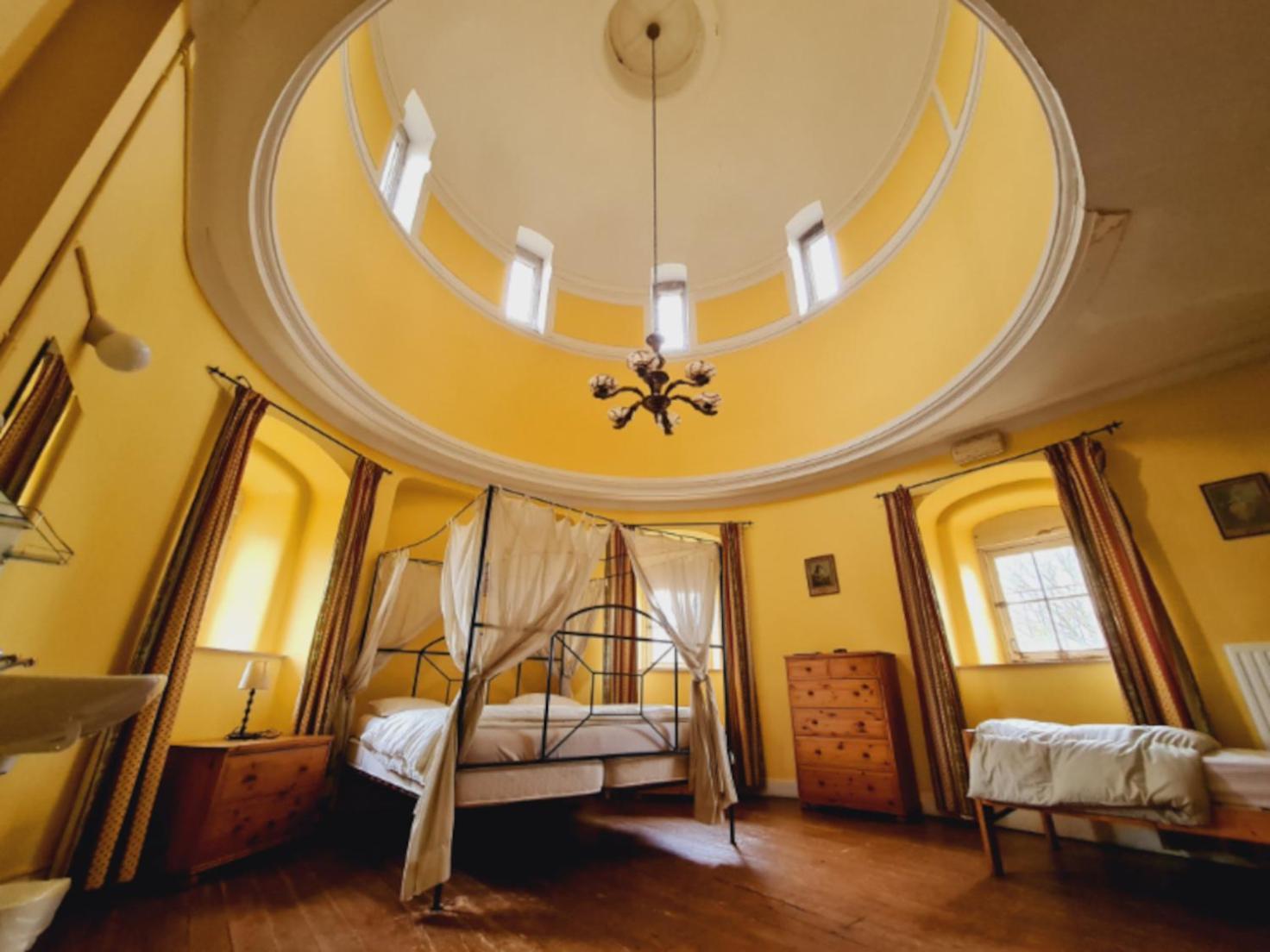 Le Petit Chateau De Blier Villa Érezée Екстериор снимка